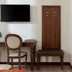 Athena Готель 4*
