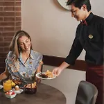 Athena Готель Сієна
