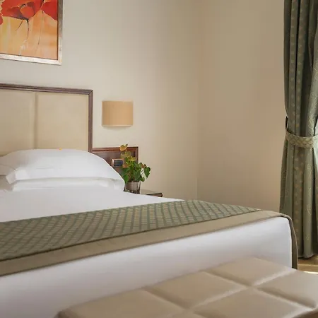 Готель Athena Сієна