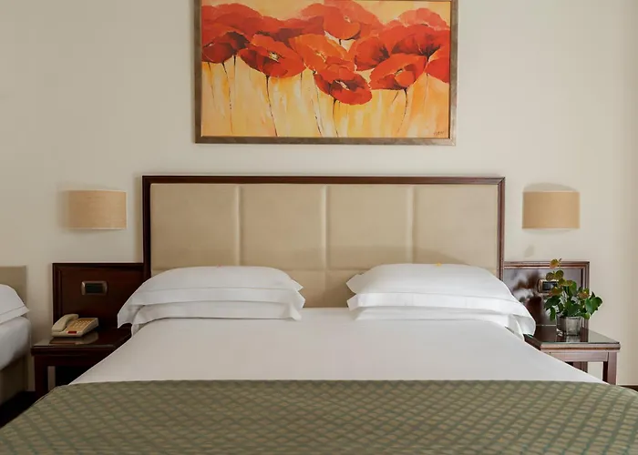 Athena Готель 4*