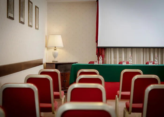 Athena Готель 4*