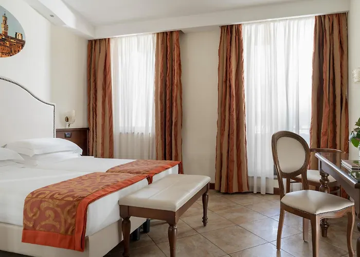 Готель Athena 4*