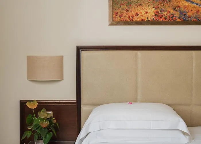 Готель Athena 4*