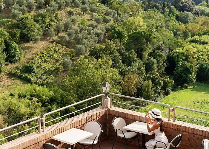 Athena 4* Сієна