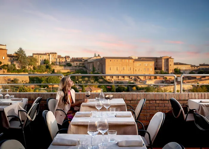 Athena Готель 4*