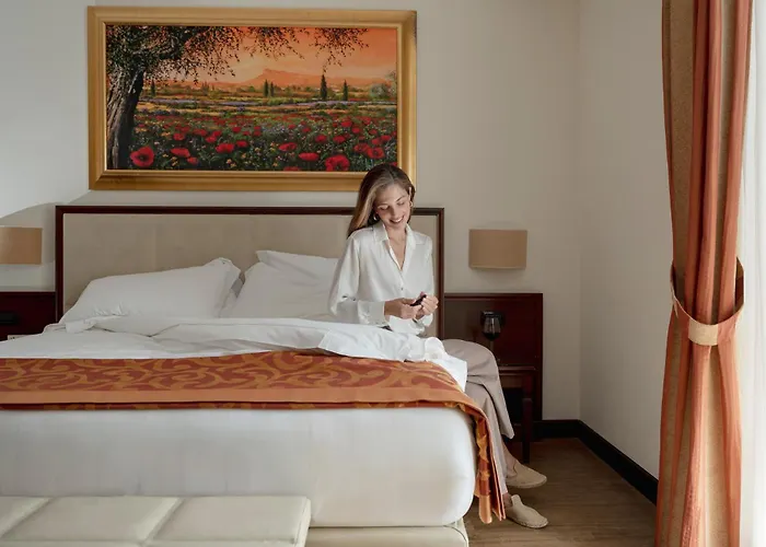 Готель Athena 4*