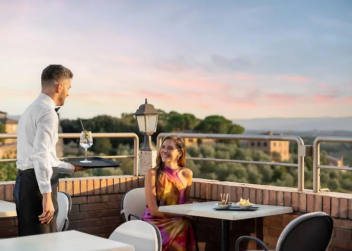 Athena Готель Сієна