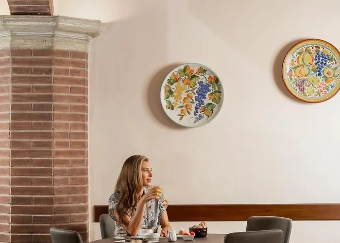 Готель Athena Сієна