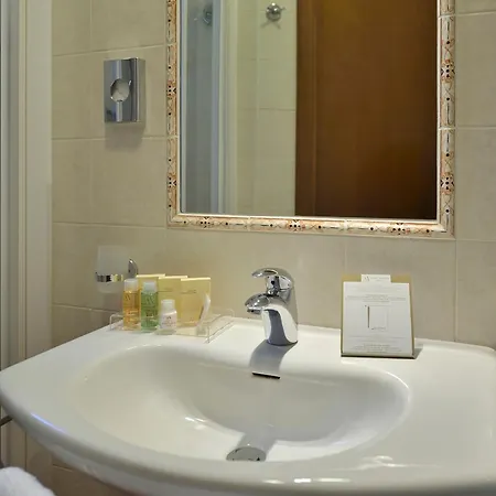 Athena Otel