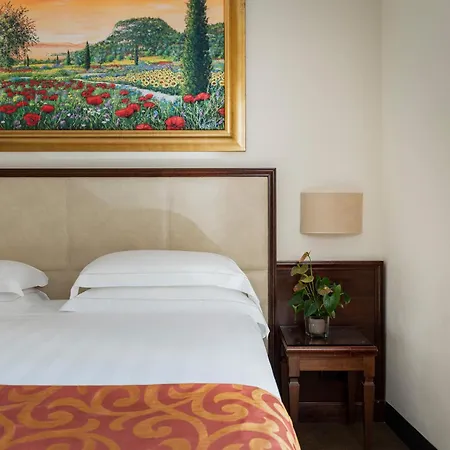 Athena Hotel 4*