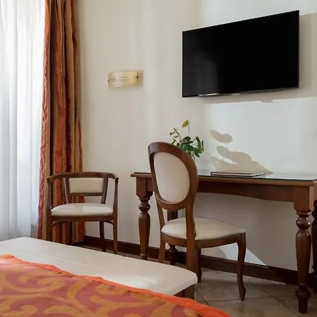 Athena Hotel