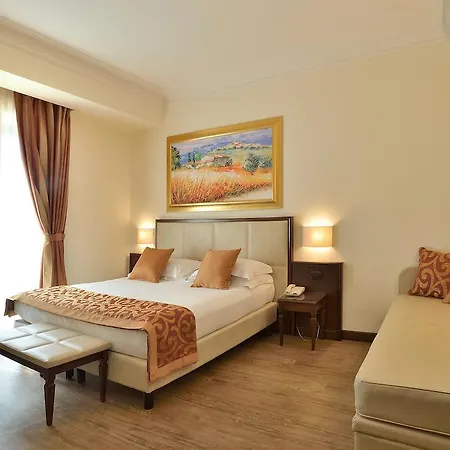 Athena 4* Siena