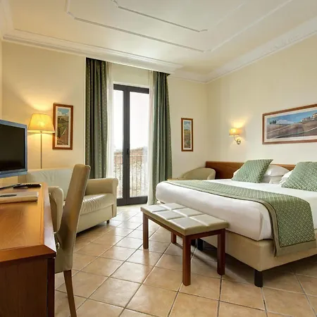 Athena Otel 4*